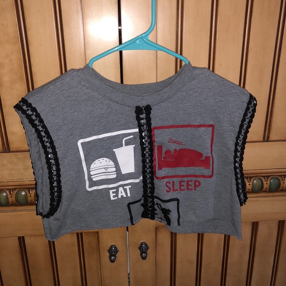 LF Tops - LF furst of a kind vintage chain crop tank